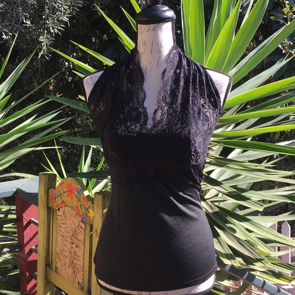 New! Lace Halter - Picture 3 of 7